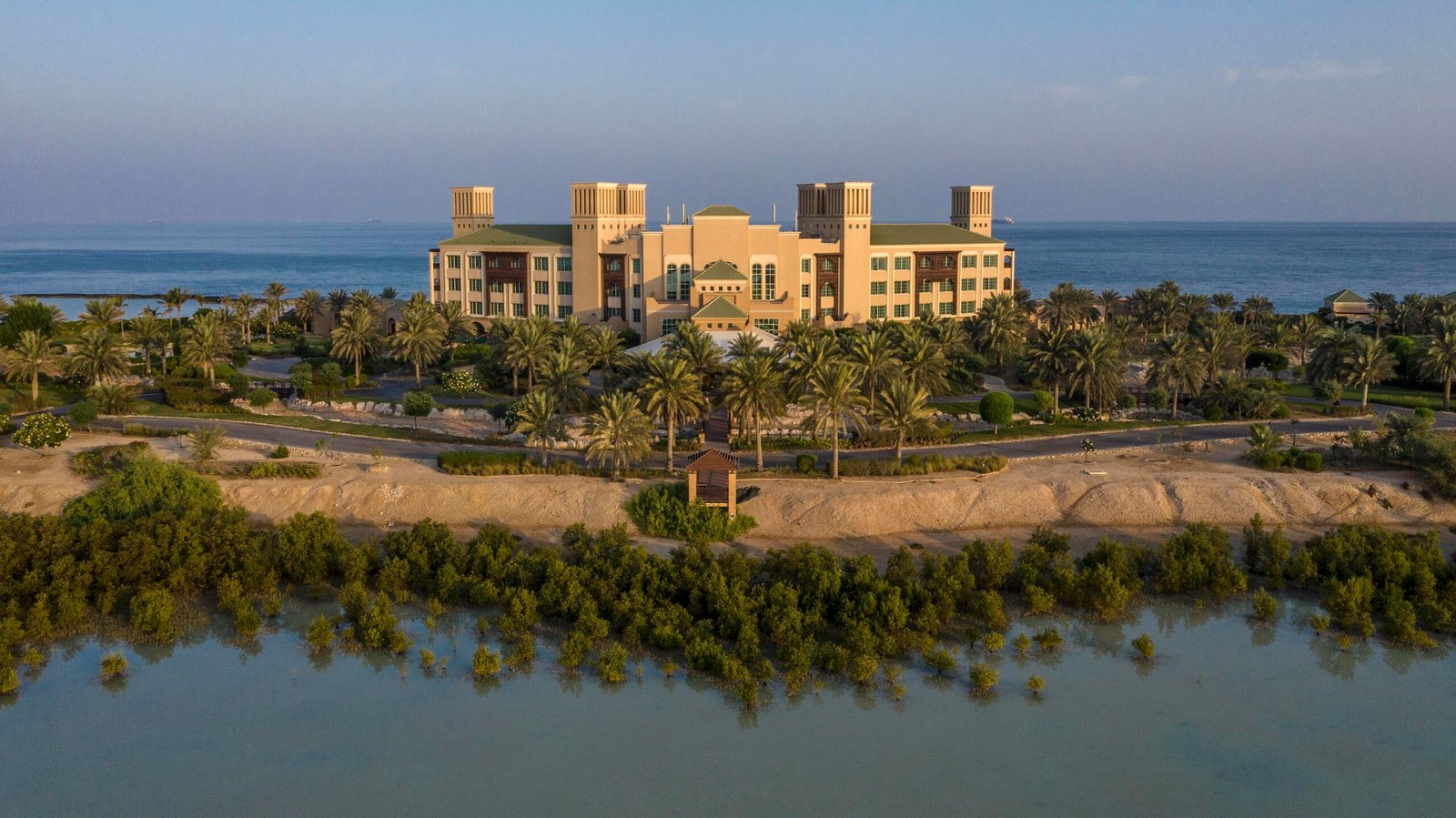 منتجعات