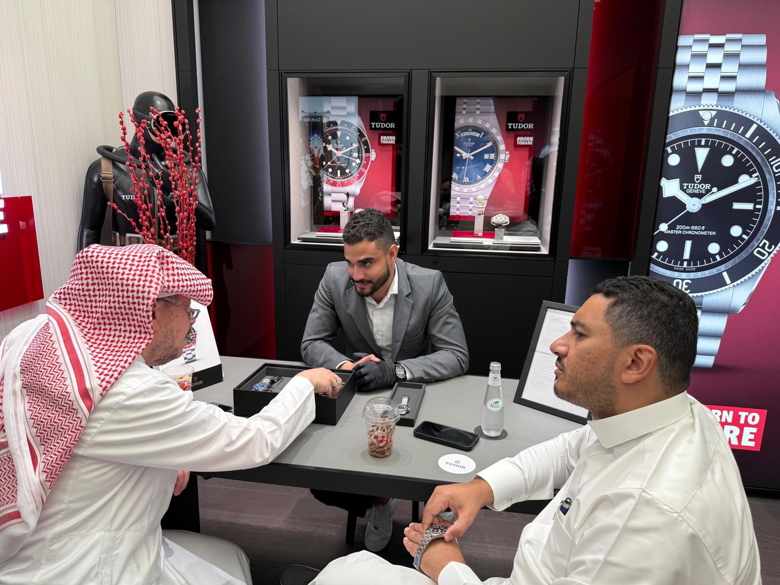 صديق ومحمد عطار
