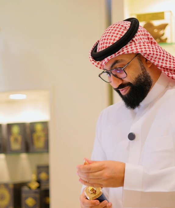 البيت الإماراتي للعود