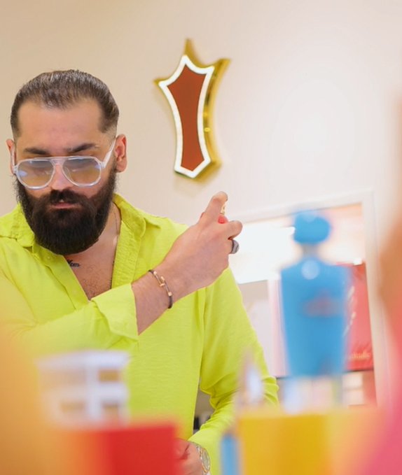 البيت الإماراتي للعود