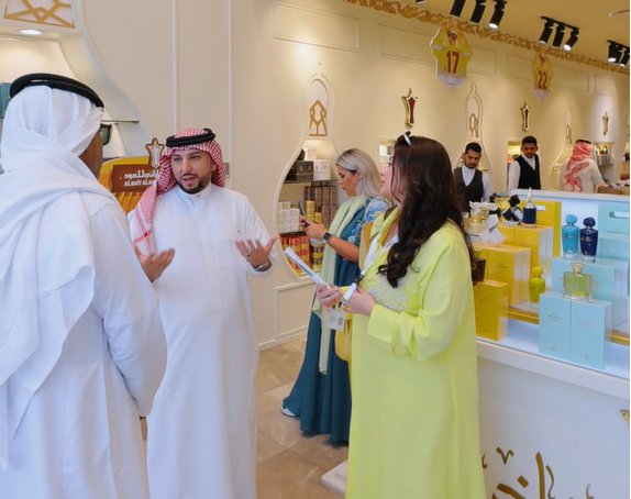 البيت الإماراتي للعود