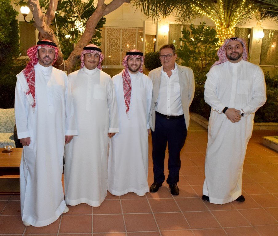 مجلس القناصل الفخريين