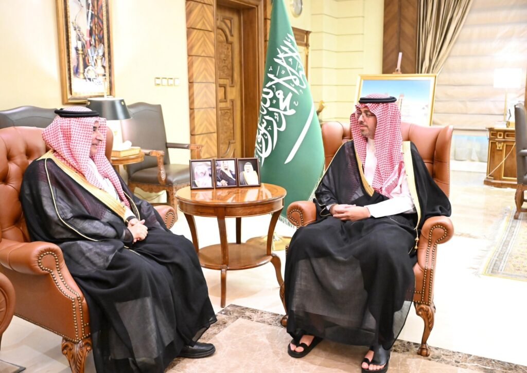 سعود بن جلوي